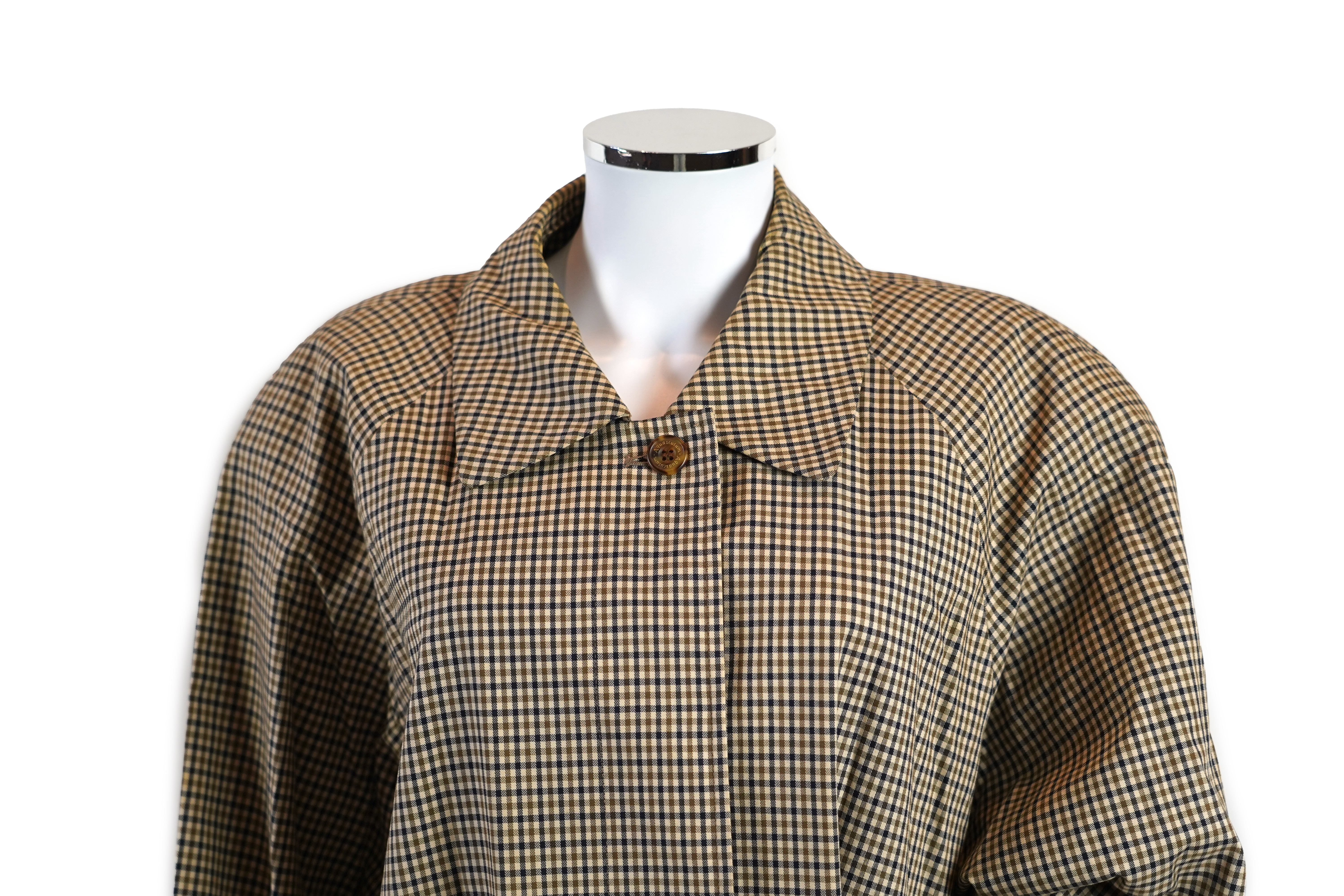 A vintage Aquascutum lady's raincoat. Approx size 12-14